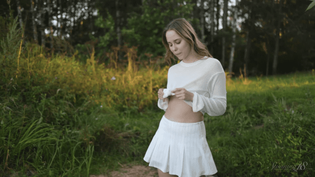 Stunning18 - Alice bên bờ hồ - rwbxzqoo.co.uk