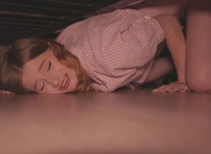 Chịch nát lồn chị kế đang mắc kệt dưới gầm giường - rwbxzqoo.co.uk