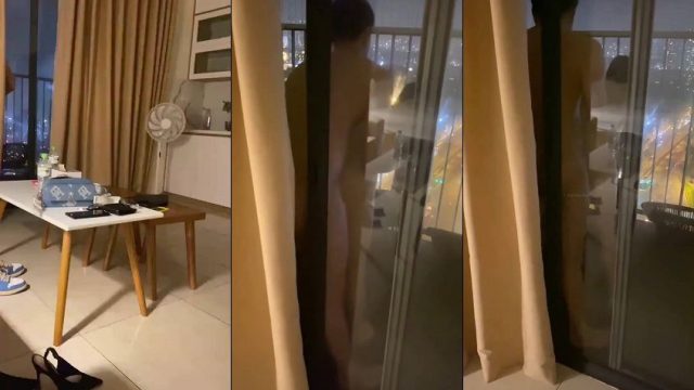 Thằng bạn đưa ghệ ra ban công chung cư chịch em nó rên cả tòa nhà nghe thấy - rwbxzqoo.co.uk